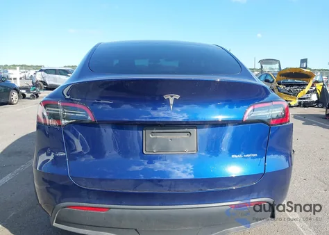 2023 Tesla Model Y Awd/Long Range Dual Motor All-Wheel Drive from USA, damaged, VIN 7SAYGDEE9PA075463
